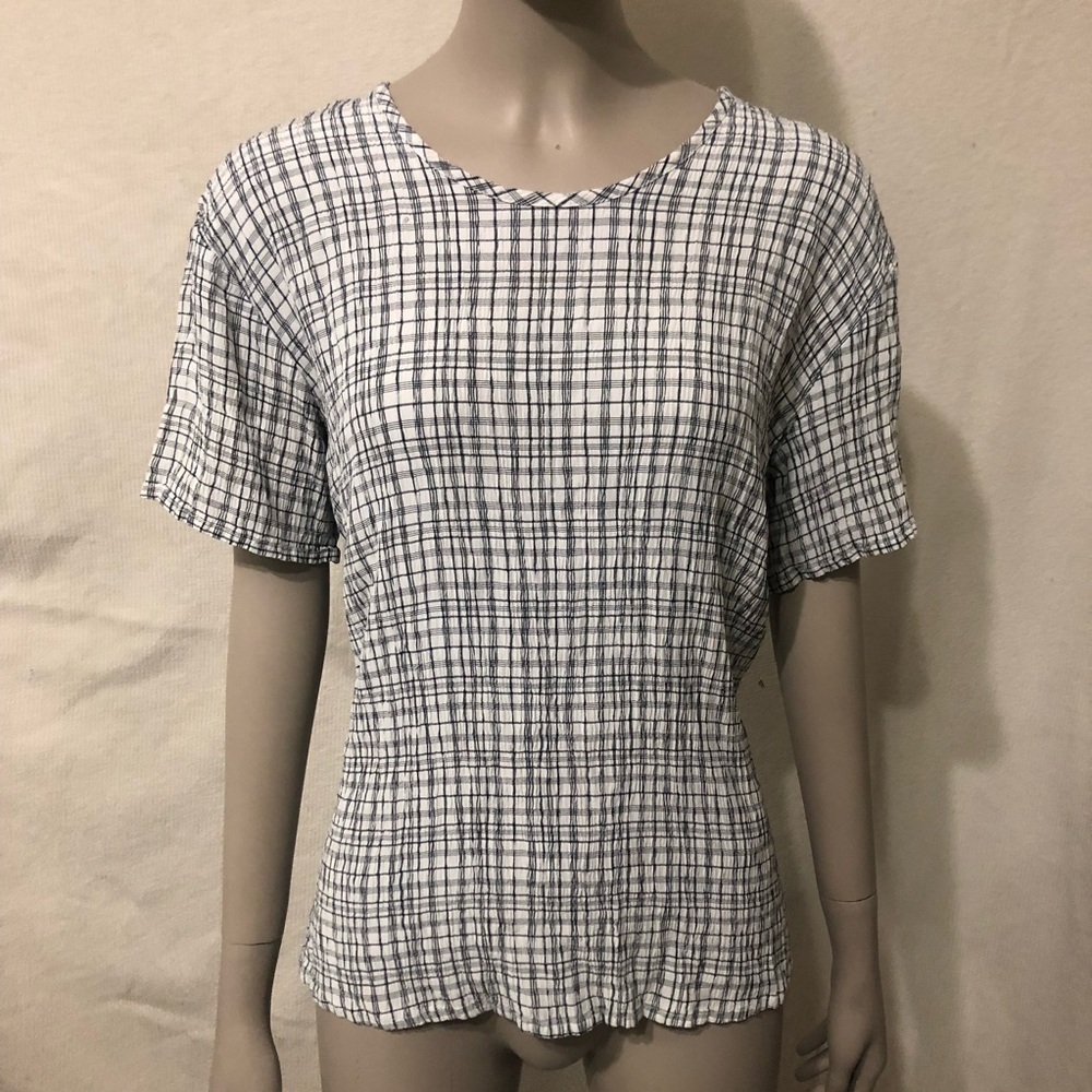 White and black plaid top